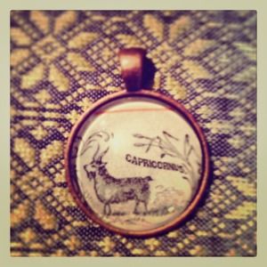 Capricorn horoscope pendant