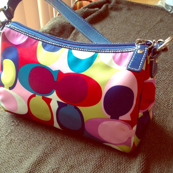 Coach purse (REDUCED PRICE)