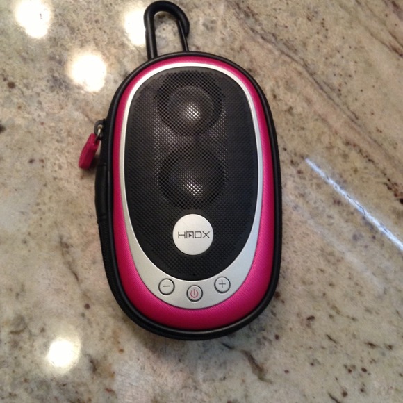 Hot pink speaker💕