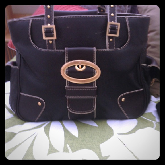 Reduced!!MAXX New York dark brown leather handbag.