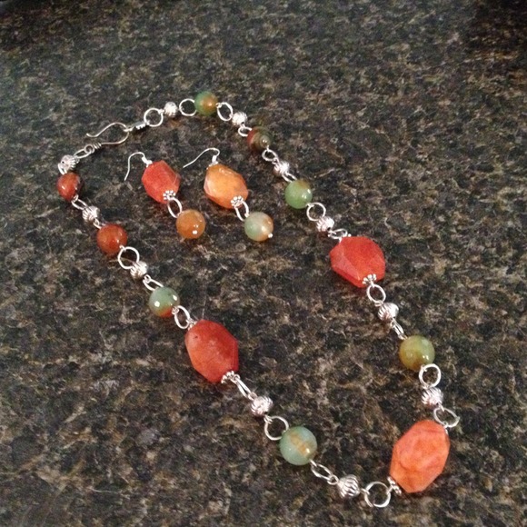 Necklace and earring set