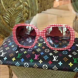 Dolce & Gabbana Accessories - Dolce & Gabanna Red Gingham Sunglasses Auth Dolce & Gabbana Accessories - Dolce & Gabanna Red Gingham Sunglasses Auth