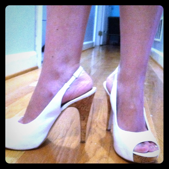 Jessica Simpson white heels