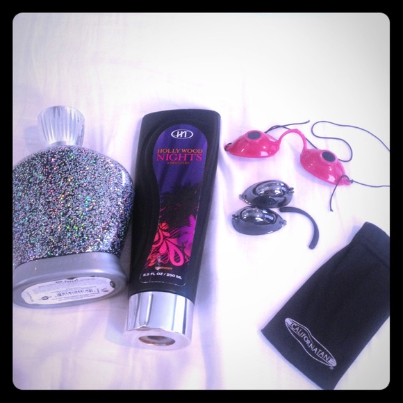 Tanning lotion (indoor) and 2 pairs of goggles