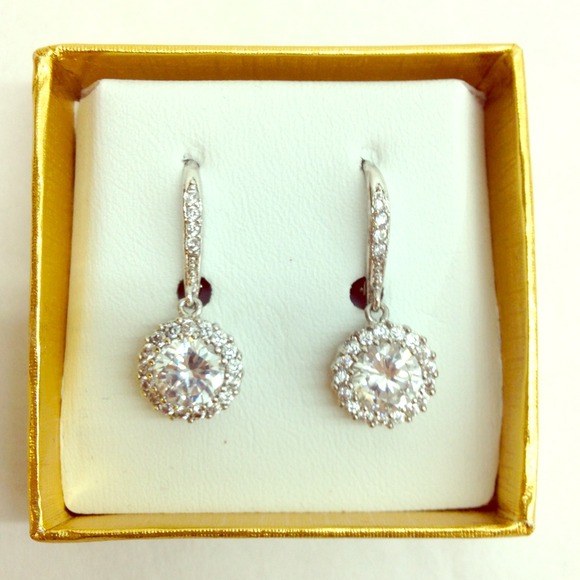 ⛔SOLD IN BUNDLE⛔CZ by KJL Hanging Earrings