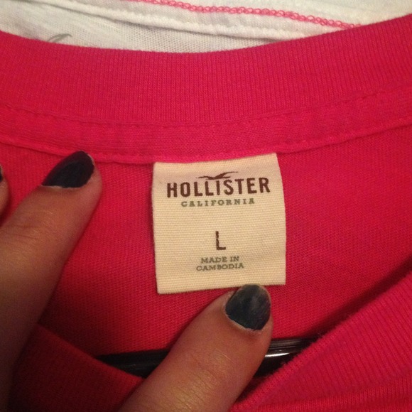 Adorable pink Hollister shirt! - Picture 3 of 3