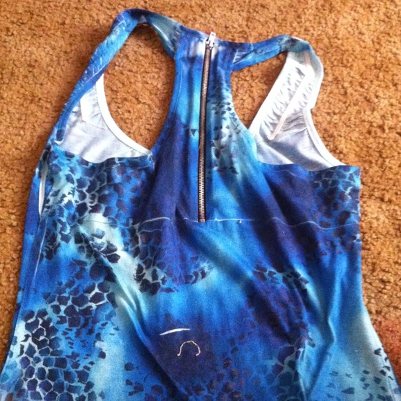 Blue shirt - Picture 2 of 2