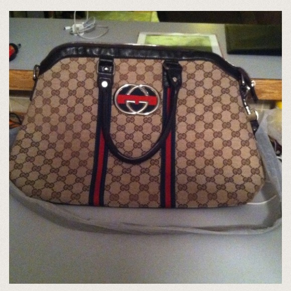 Gucci bag ON HOLD!!