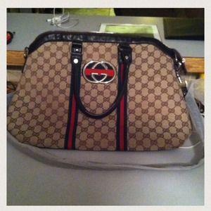 Gucci bag ON HOLD!!