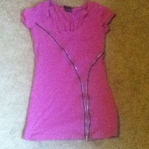 I am selling a t shert