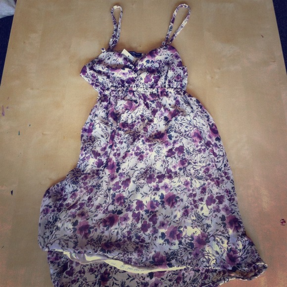 NWT Brandy Melville Backless Babydoll Dress Floral