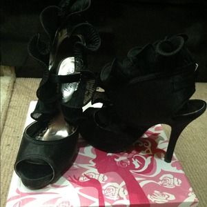 REDUCED Night out gorgeous heels. Size 7.5!!