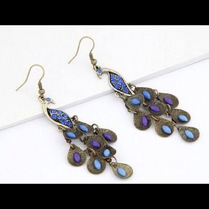 ❌SOLD BUNDLE❌Gem peacock earrings
