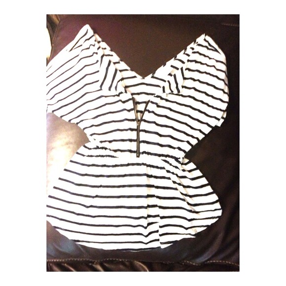 🚫SOLD🚫Urban Outfitters blouse⚓