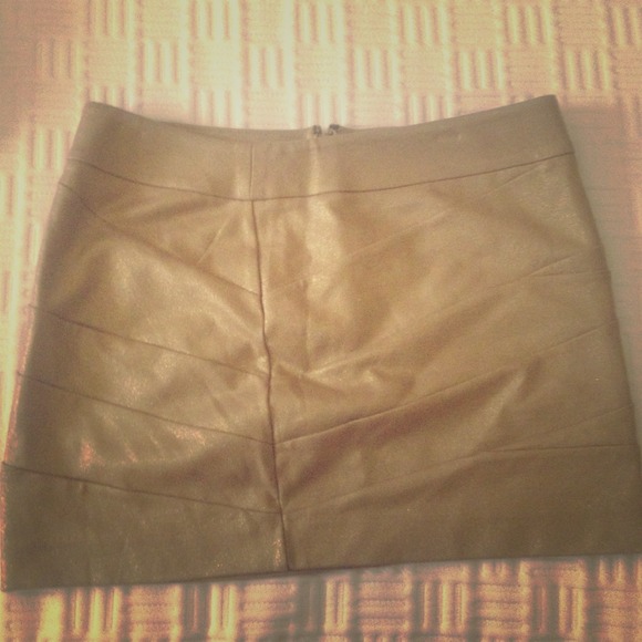 SPARKLY METALLIC GOLD MINISKIRT