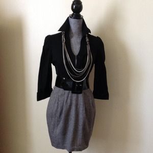 New 2b Bebe dress with belt