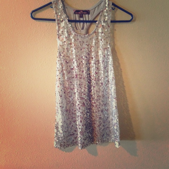 Sparkly front gray tank top