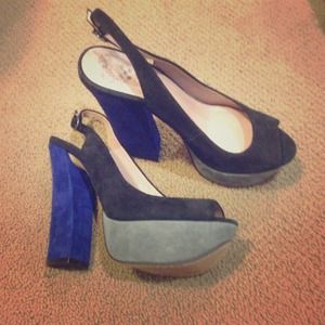 Vince Camuto peep toe slingbacks