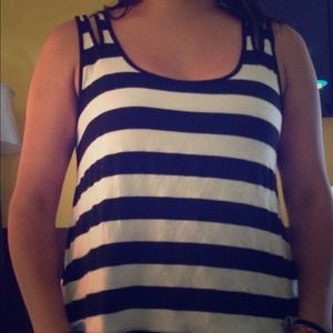 Tank top.