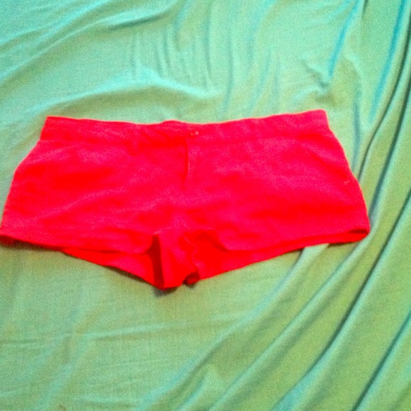 Pink short shorts