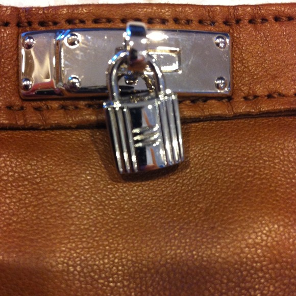 ⚡SOLD⚡️100% AUTH HERMES lamb skin gloves - Picture 3 of 4