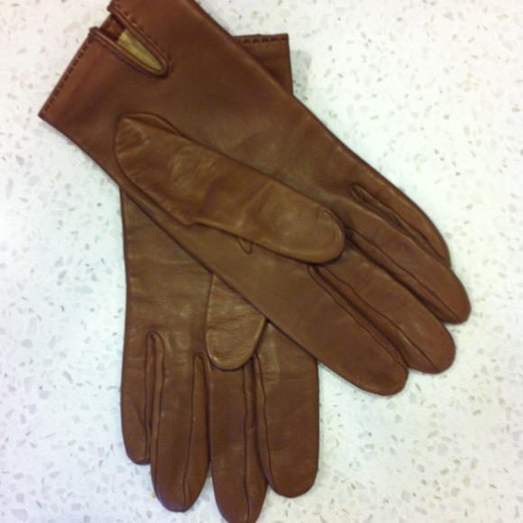 ⚡SOLD⚡️100% AUTH HERMES lamb skin gloves - Picture 4 of 4