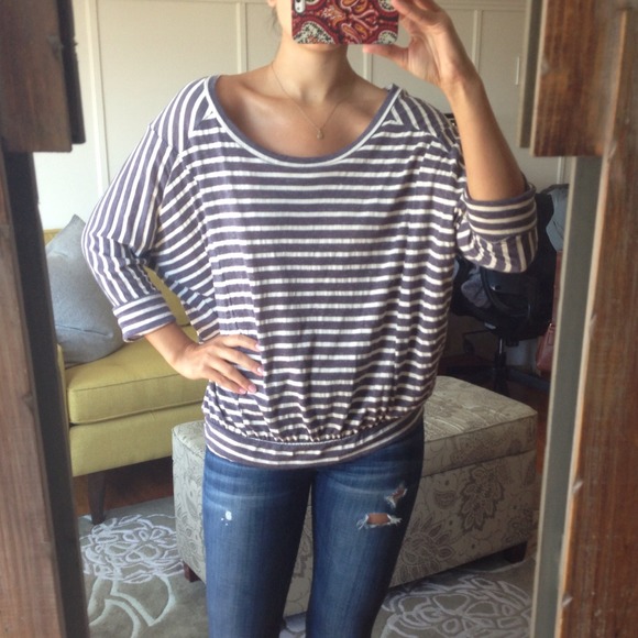 ❌SOLD IN BUNDLE❌Dolman Sleeve Striped Top