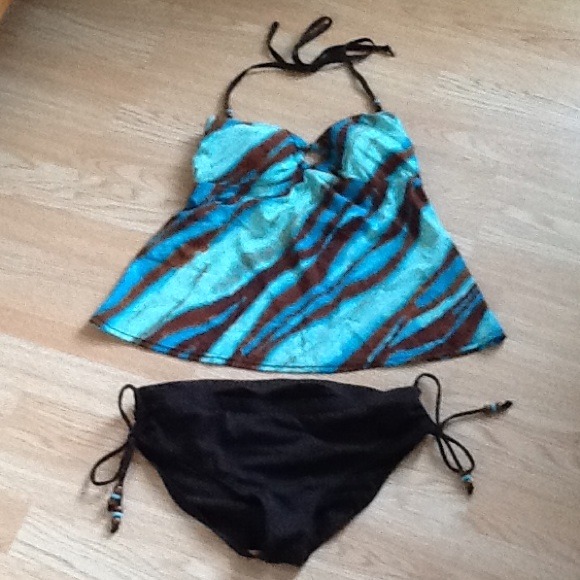 $$Reduced$$ Liz Lange maternity suit