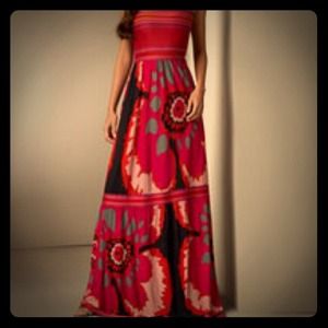 🎉Host Pick🎉M Missoni Strapless Maxi Dress size 4