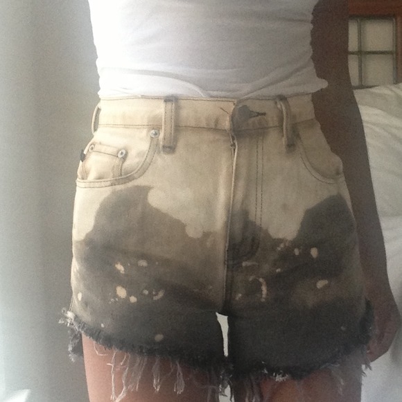 Ralph Lauren High Waisted Shorts - Picture 4 of 4