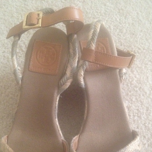 💥SOLD💥 - Picture 2 of 4