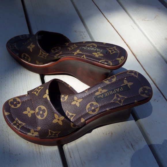 Pending. . .Cute Inspired Slides!