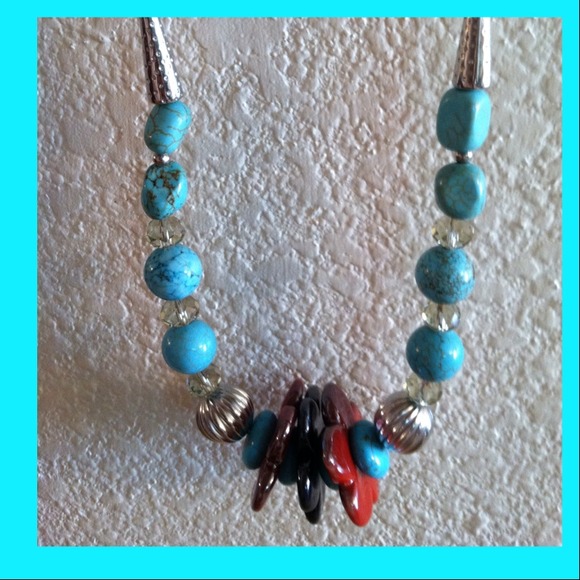Pretty stone necklace!!!!!
