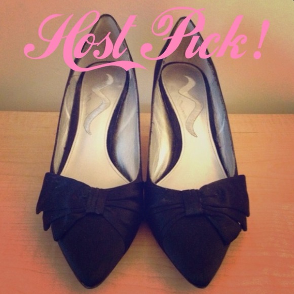 🎀3X HP 8/28, 10/4, 6/4🎀Black Bow Heels