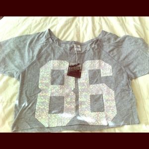 Sold Victoria's Secret Pink Cropped Tee