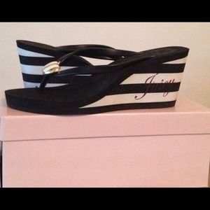 Juicy Sandals