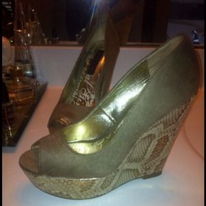 Must Have Taupe & Gold Wedge peep toe shoe!
