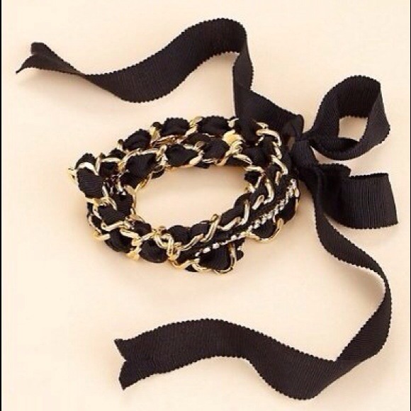 **SOLD** Juicy Couture Chain Link Necklace - Picture 2 of 4