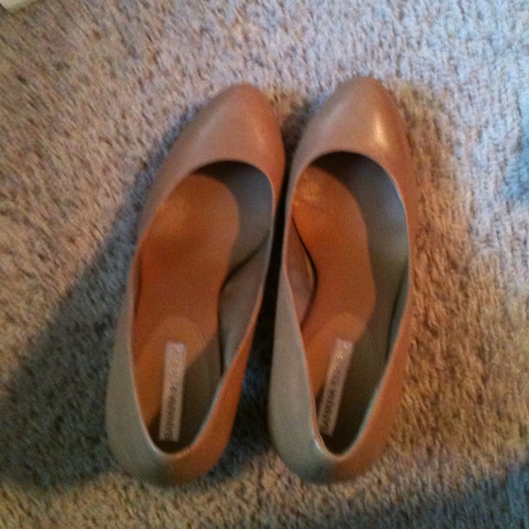 Banana republic heals