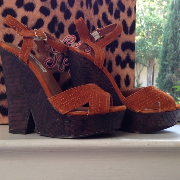 ::SOLD:: Brown/Rust Leather Wedges🎉👍HOST PICK - Picture 2 of 4