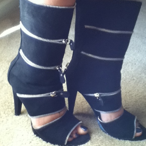 ⚫ NEW BLACK SISCA BOOTS !! ⚫