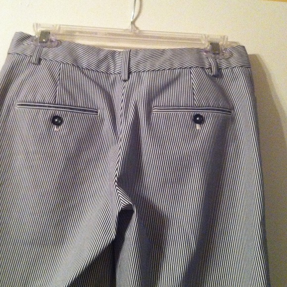Express Editor gray and white striped Capri pants - Picture 3 of 3