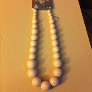 Cream necklace!!!