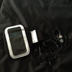 Work iphone armband and ear phones