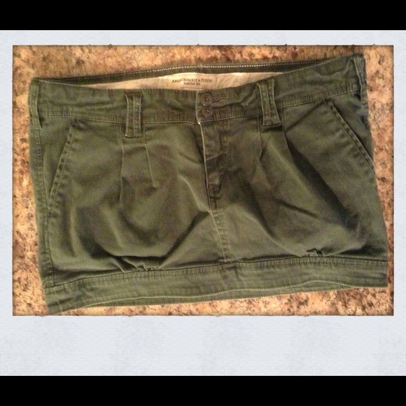 Abercrombie cargo skirt
