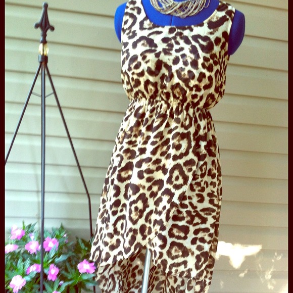 SANS SOUCI Dresses & Skirts - 💠SOLD IN BUNDLE💠LEOPARD PRINT HI-LO DRESS!