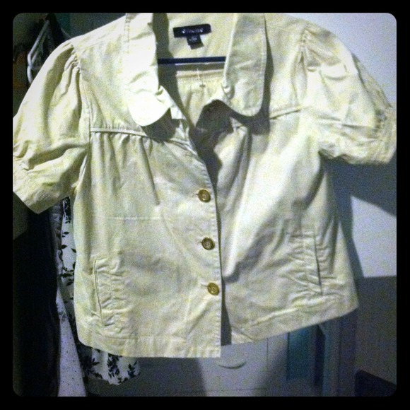 Short sleeved jacket - Picture 1 of 2