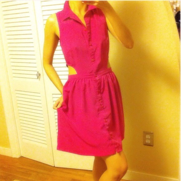 ❤Sold❤Adorable pinky dress size S - Picture 2 of 4