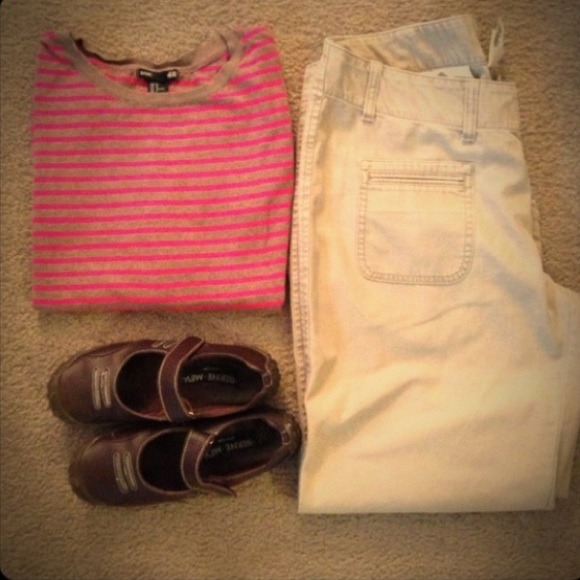 North Face Utility Crop Khaki