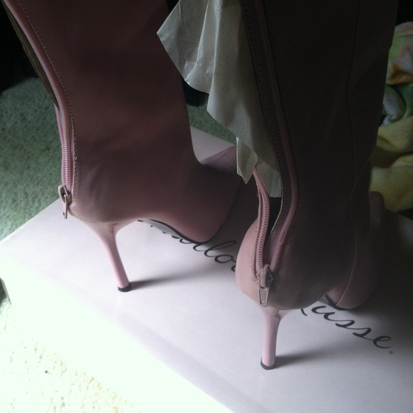 NEVER WORN BELOW KNEE CUTE PINK BOOTS!!! - Picture 3 of 4